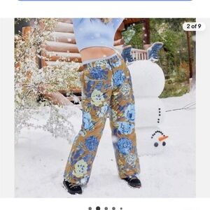 NWT Aerie Offline Chillside Snow Floral Padded Pants Women’s Size Small